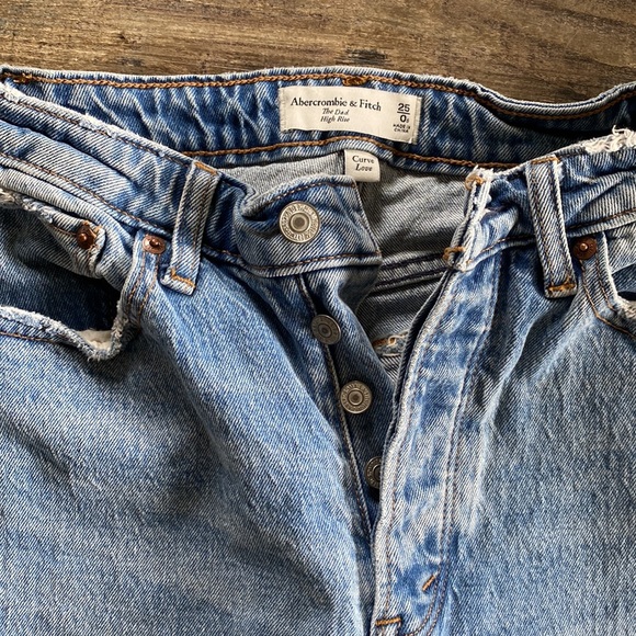 Abercrombie Curve Love Dad Jeans - Picture 2 of 3